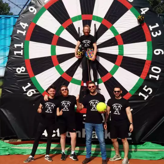 Simply Adventures - Vrijgezellenfeest - Praag - Voet Darts