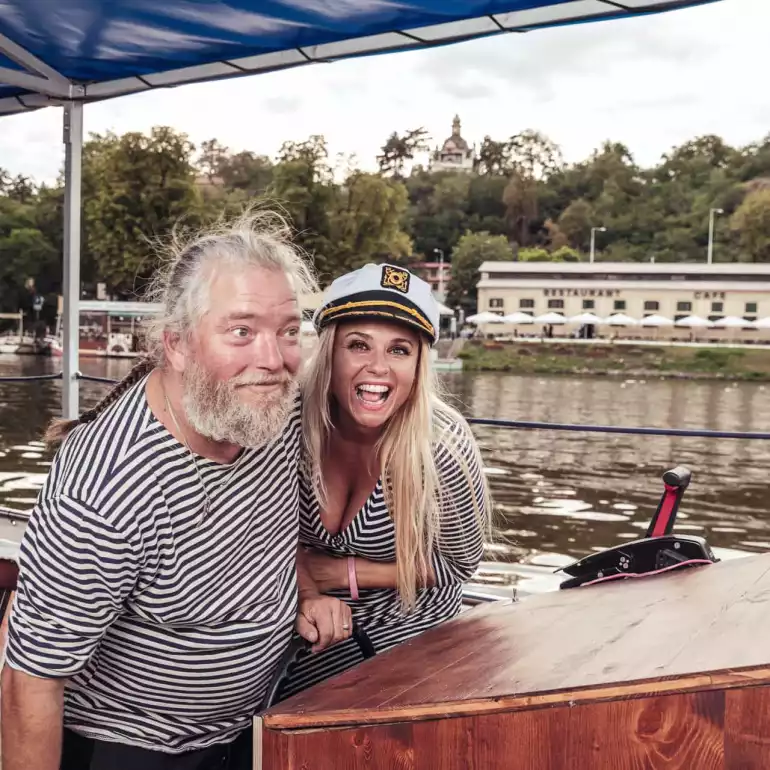 Simply Adventures - Stag Do - Praag - Bierfietsboot